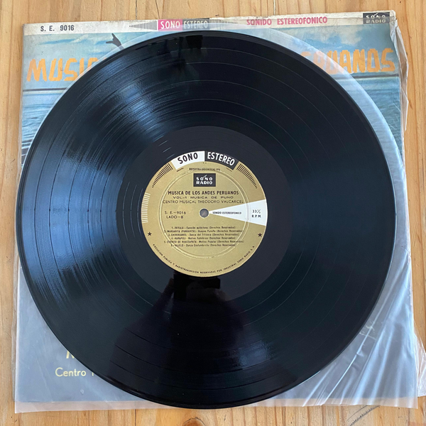 Centro Musical Theodoro Valcarcel <br>Música De Los Andes Peruanos Vol. 1 1961 - Música Del Puno<br>Sono Radio – S.E.-9016