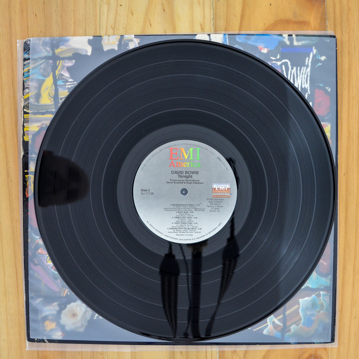 David Bowie <br> Tonight 1984 <br> EMI America - SJ 17138