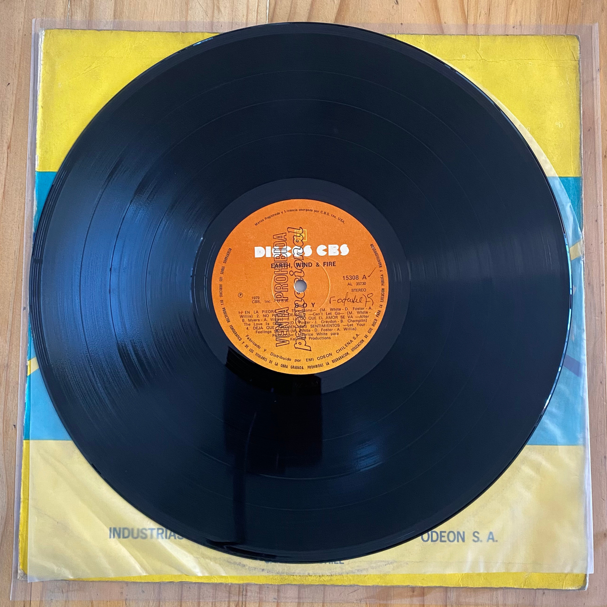 Earth, Wind & Fire<br> I Am [Edición Chilena] 1979<br> CBS – 15308