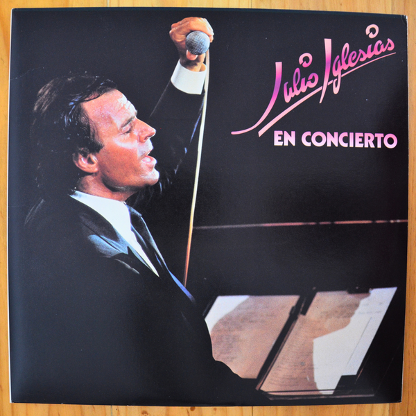 Julio Iglesias <br> En Concierto 1983 <br> Discos CBS International – DJ2L 50334