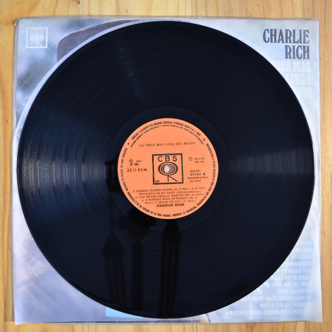 Charlie Rich <br> La Chica Mas Linda Del Mundo 1974 <br> CBS – (S)LPC 37103