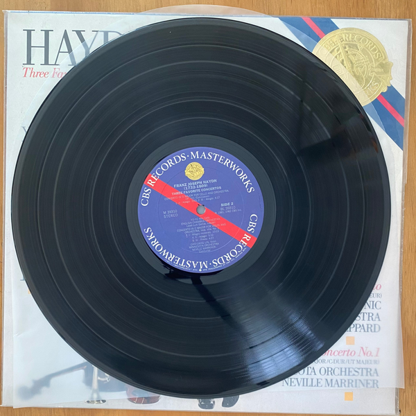 Joseph Haydn<br>Three Favorite Concertos 1984 <br>CBS Masterworks – M 39310